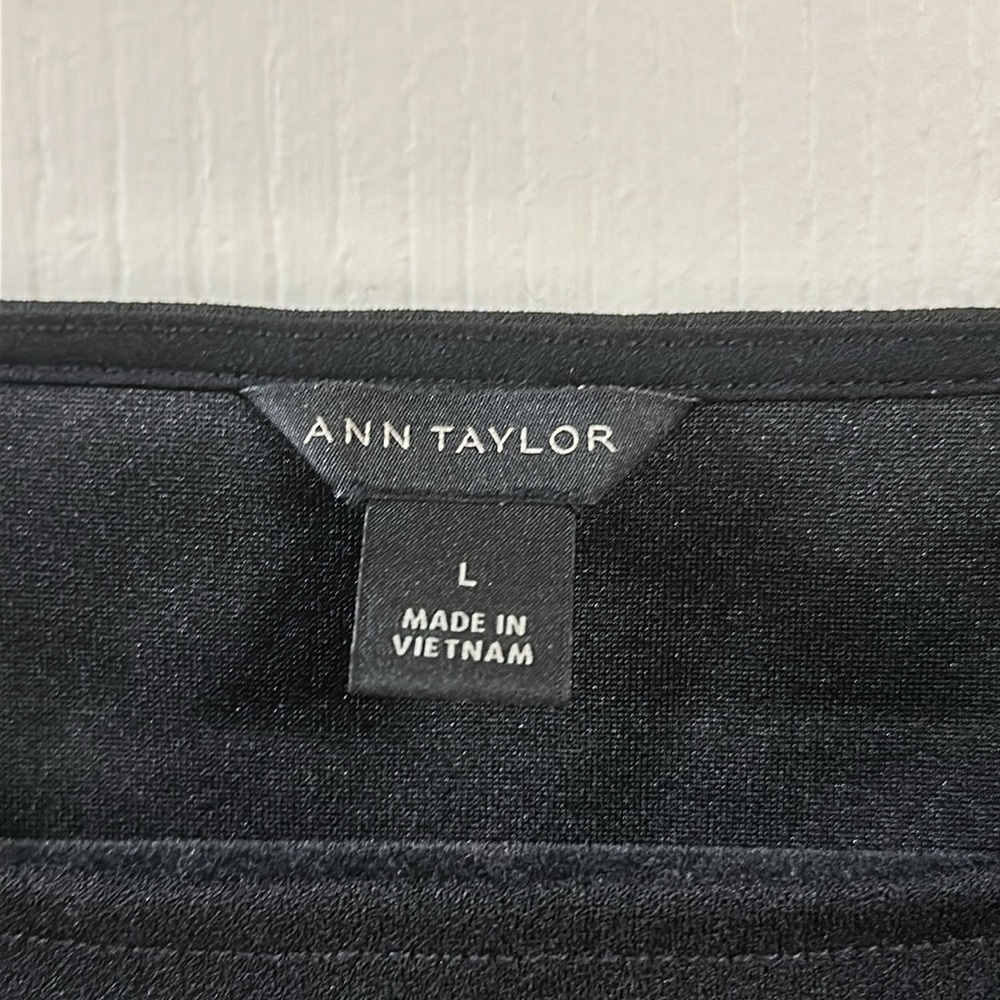 ANN TAYLOR Split Sleeve Black Blouse Sz Large - Picture 6 of 7